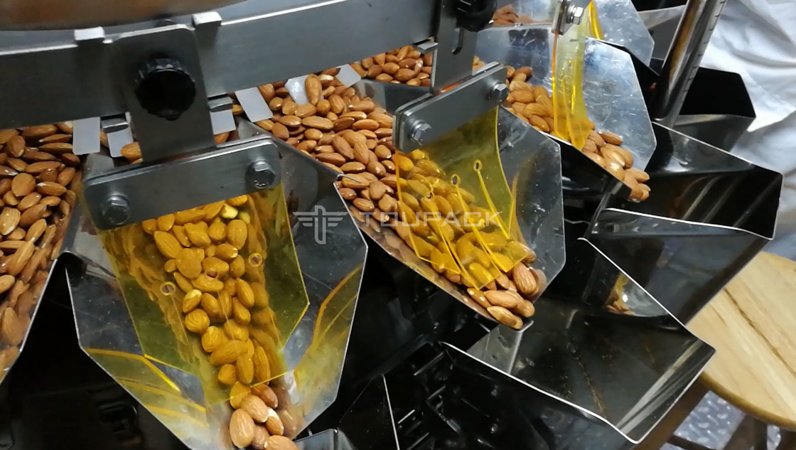 Z Volledige Automatische Wegende de Verpakkingsmachine van de Lifttransportband voor Seizoen Bean Raisin Peanut Snacks Rice