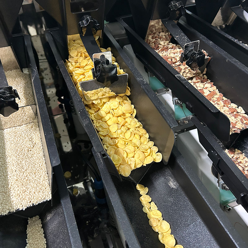 Vogelvoer Prefab Gevulde Zak Verpakkingsmachine Hondenvoer Kattenvoer Verpakkingsmachine Multifunctionele Korrel Verpakkingsapparatuur