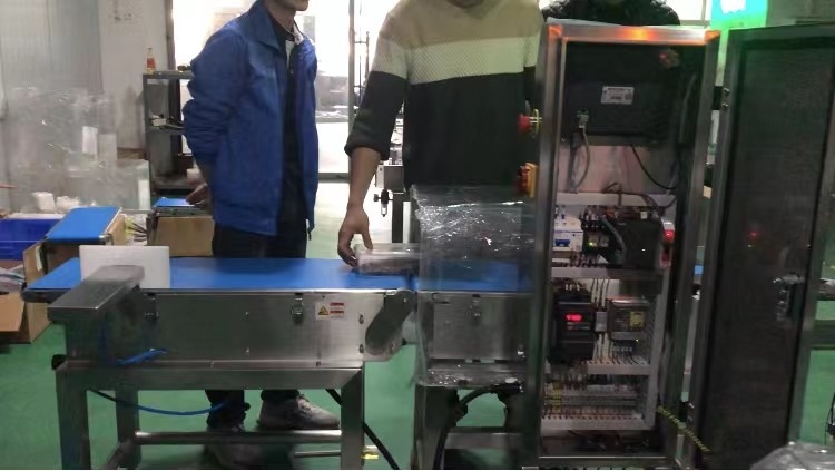 De Weger van de de Hoge snelheidscontrole van 1KW 120p/min voor het Inspecteren van het Gewicht van Producten